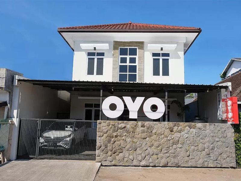 Super Oyo 995 Alice'S Homestay Syariah Jembel Eksteriør billede