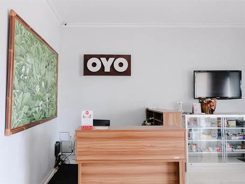 Super Oyo 995 Alice'S Homestay Syariah Jembel Eksteriør billede