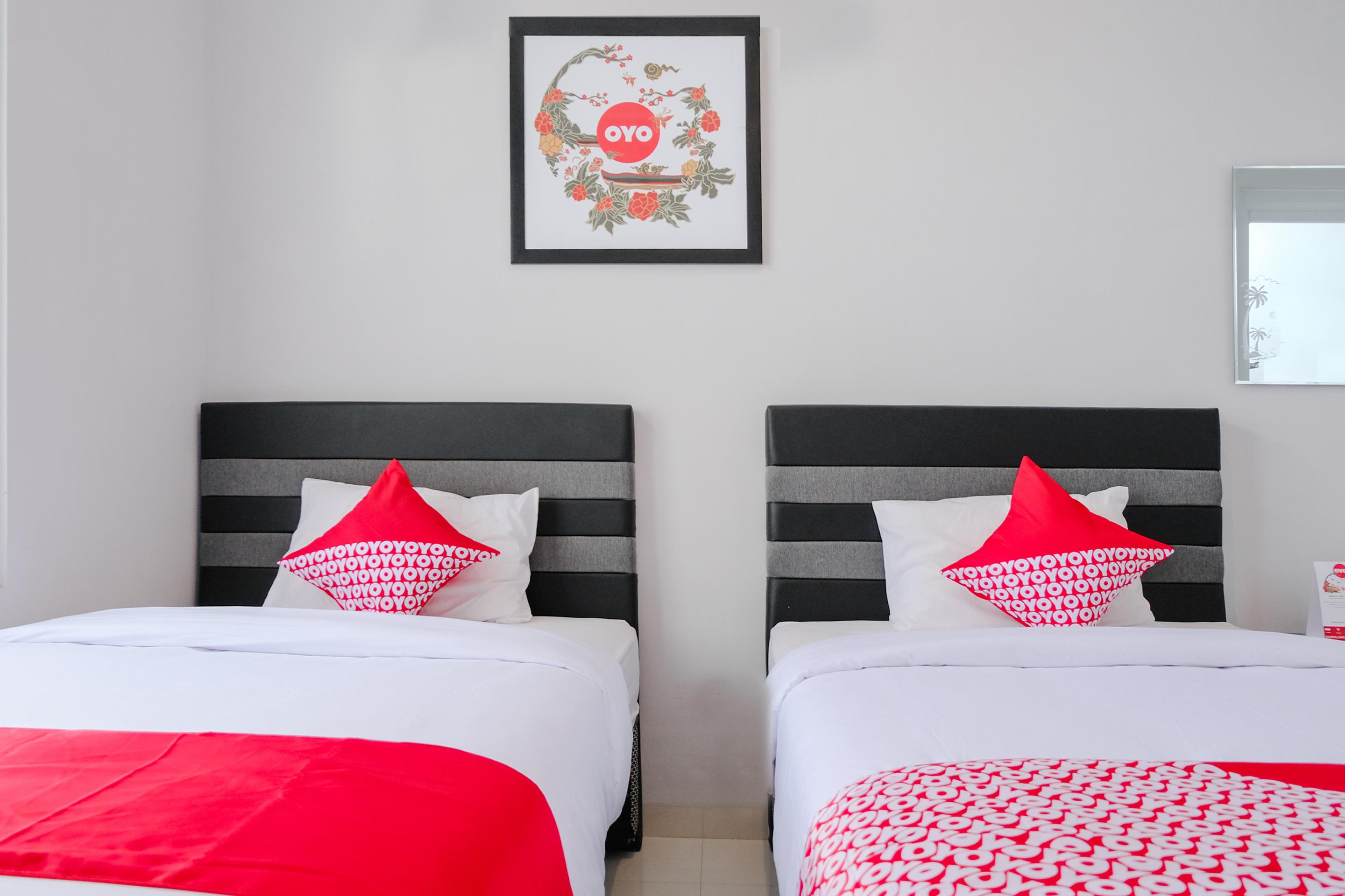 Super Oyo 995 Alice'S Homestay Syariah Jembel Eksteriør billede